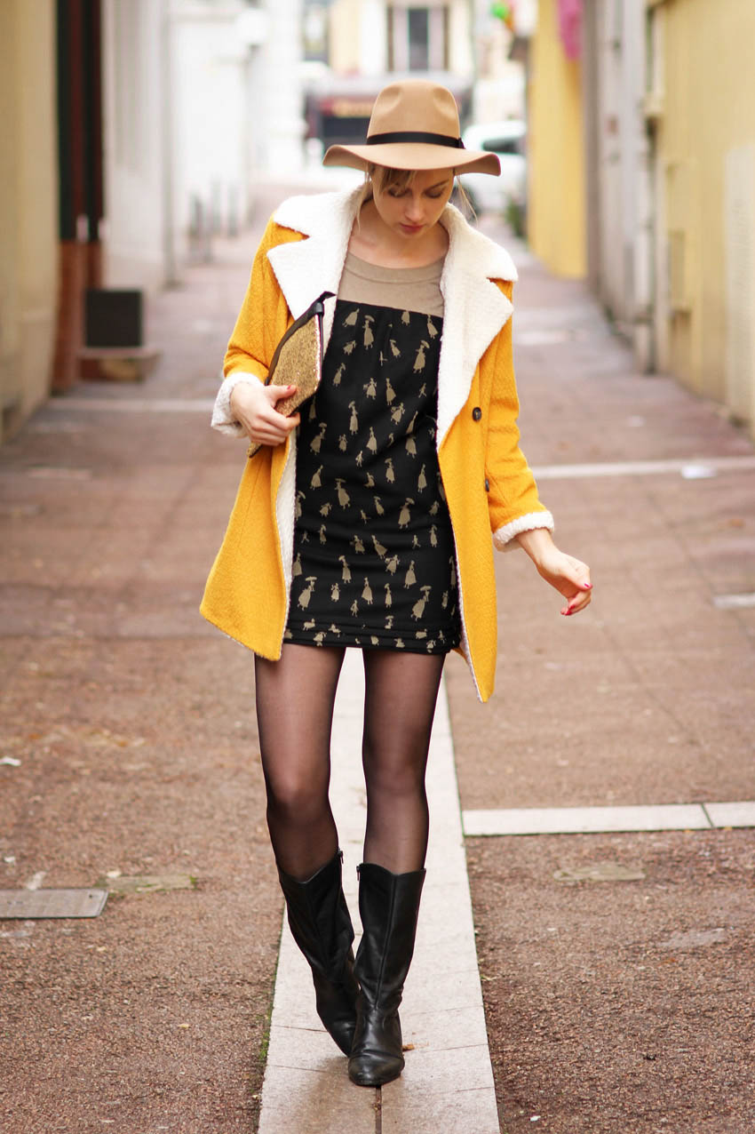 Yellow street Manteau jaune moutarde Blog Mode Lyon Artlex