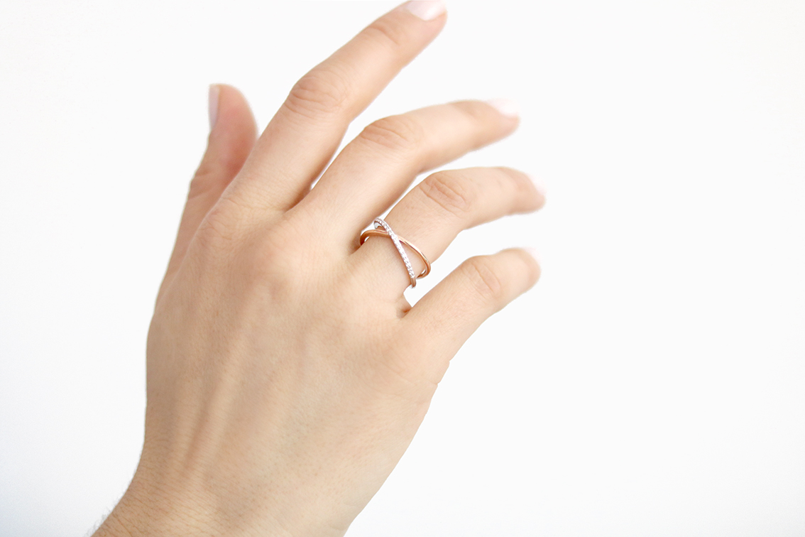 bague-croisée-diamant