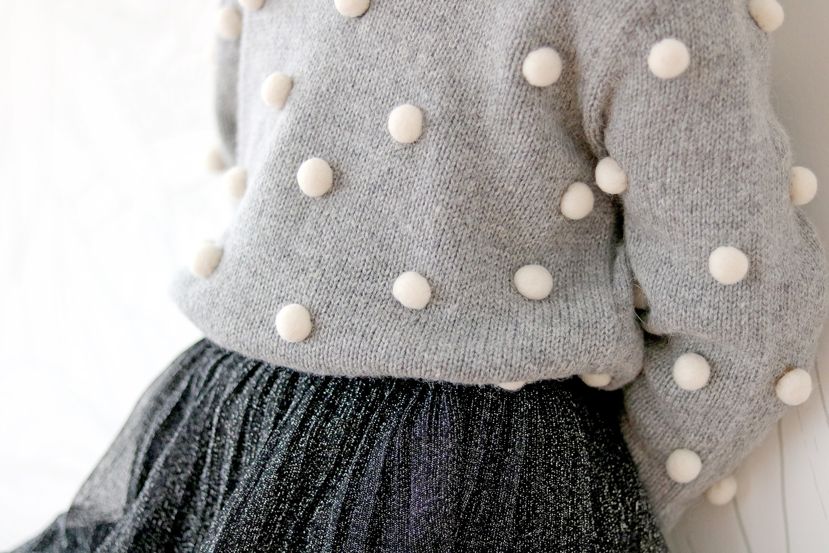 pompon-sweater-DIY